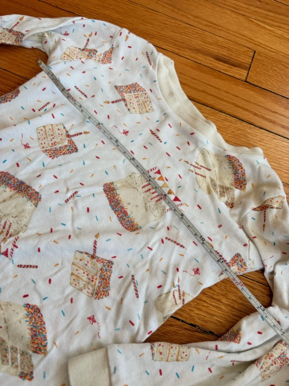 Burt’s Bees Kids Cream Birthday Cake Pajama Set with Pink and Gold Cake Print